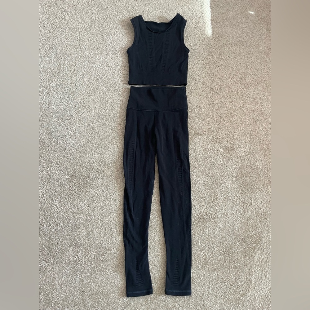 Athleta Cutout Knit Black Top & Pants Legging Set Size XXS/XS Pre-owned